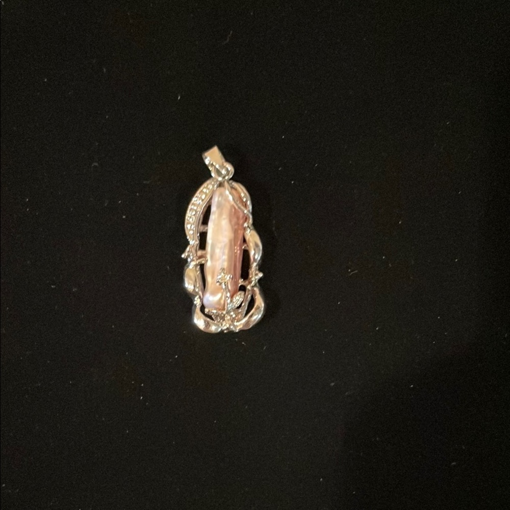 Elegant Silver and Pink Pearl Pendant